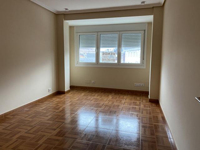 Piso en venta en Cambre, O Graxal photo 0