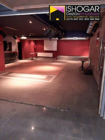 Local comercial en venta en Valdepeñas, Seis de Junio photo 0