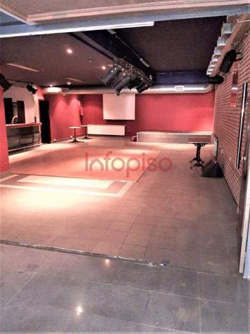 Local comercial en venta en Valdepeñas, Seis de Junio photo 0