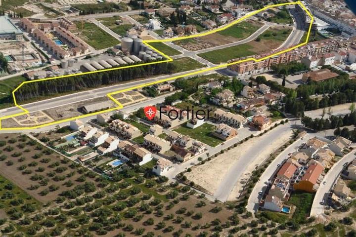 Terreno en venta en Martos, Centro photo 0