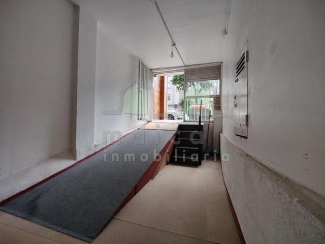 Local comercial en venta en Vigo, Balaidos photo 0