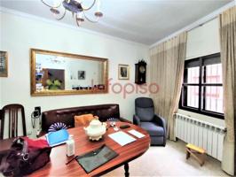 Casa en venta en Valdepeñas, Seis de Junio photo 0