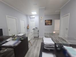 Local comercial en venta en Arcos de la Frontera, Centro photo 0