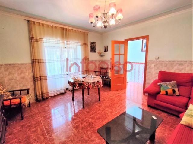 Casa en venta en Valdepeñas, Convento photo 0