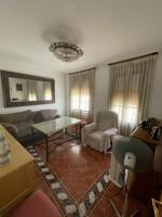 Piso en venta en Cabra, Semi centro photo 0