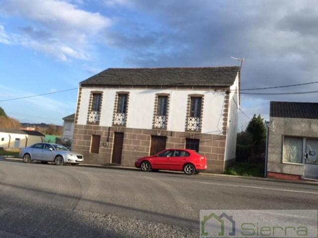 Casa en venta en Sarria photo 0