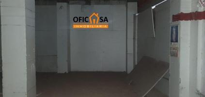 Local comercial en venta en Bailén, Bailen photo 0