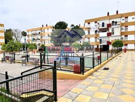 Piso en venta en Utrera photo 0