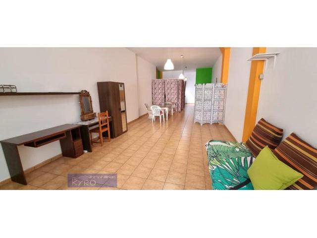 Local comercial en venta en Arrecife photo 0