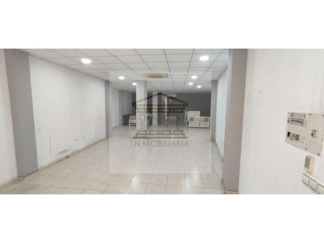 Local comercial en venta en Huelva photo 0