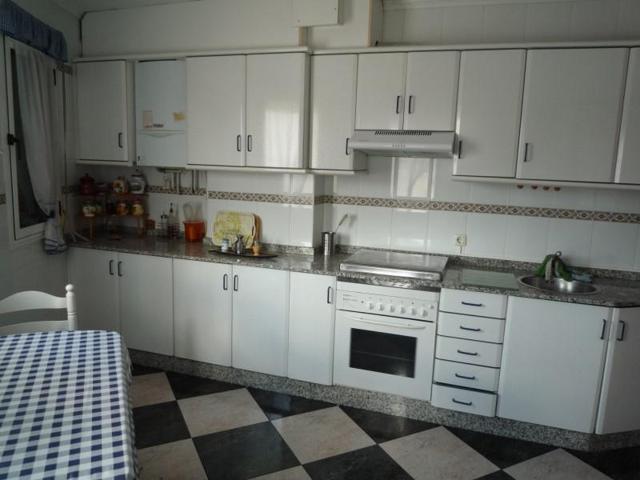 Piso en venta en Cacabelos photo 0