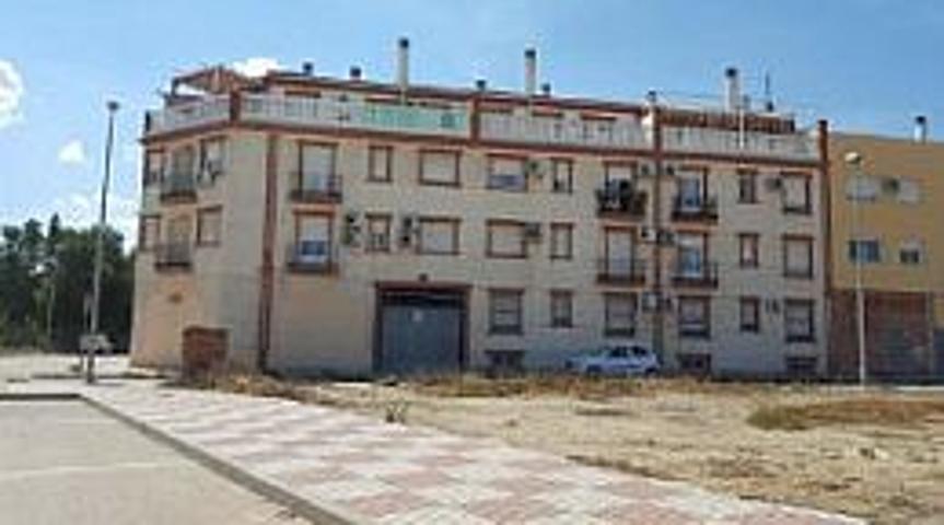 Local comercial en venta en Bailén, Bailen photo 0