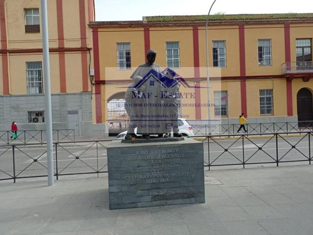 Piso en venta en Utrera, Centro photo 0