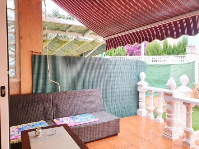 Adosada en venta en Torrevieja, Torrevieja photo 0