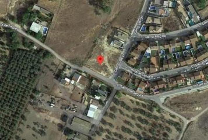 Terreno en venta en Alcalá de Guadaira, Zona Santa Lucia photo 0