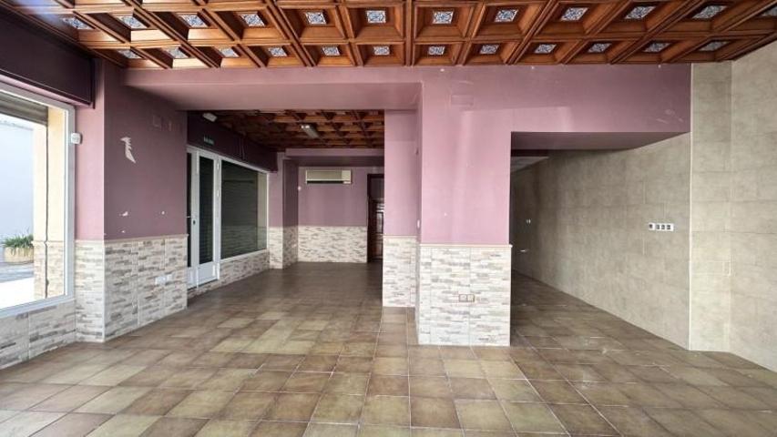 Local comercial en venta en Lebrija, Centro photo 0
