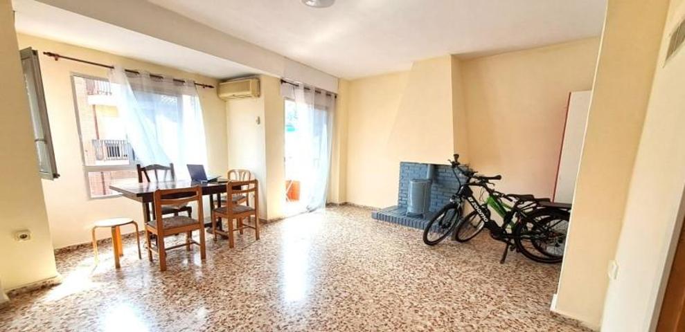 Piso en venta en Oliva, Oliva photo 0