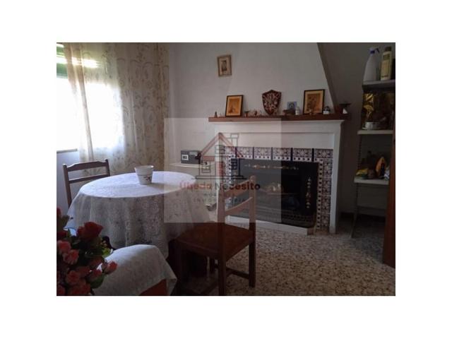 Casa en venta en Úbeda photo 0