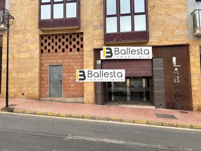 Local comercial en venta en Huércal-Overa, Centro photo 0
