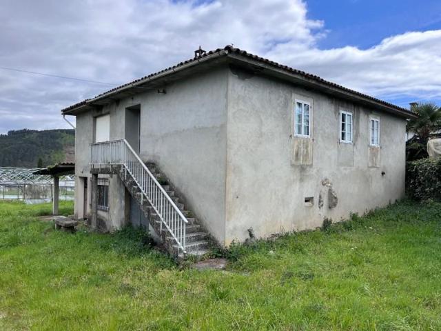 Casa con terreno en venta en Silleda photo 0