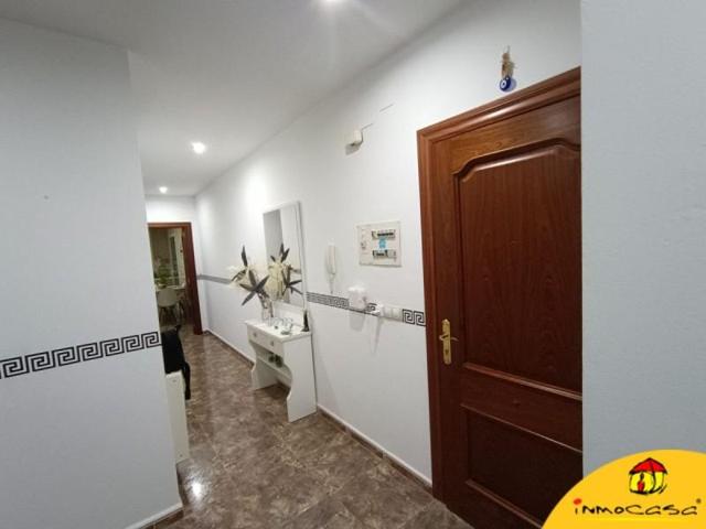 Piso en venta en Castillo de Locubín, Castillo De Locubin photo 0