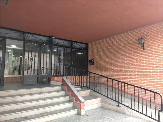 Piso en venta en Arévalo photo 0