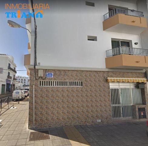 Local comercial en venta en Arrecife, Arrecife photo 0