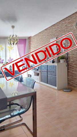 Piso en venta en Dos Hermanas, Cantely photo 0