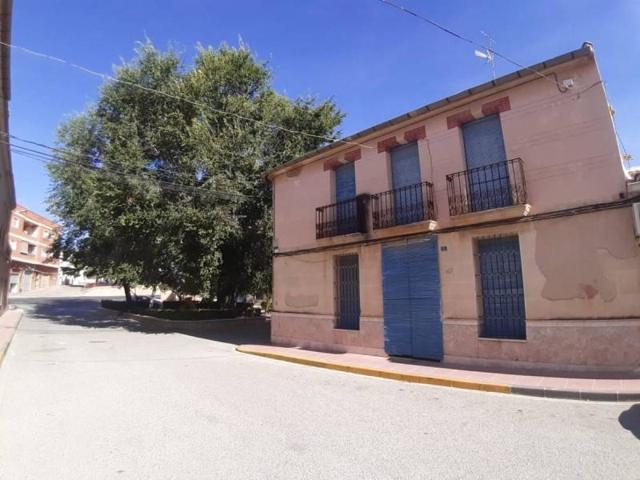 Edificio en venta en Algueña, Alguena photo 0