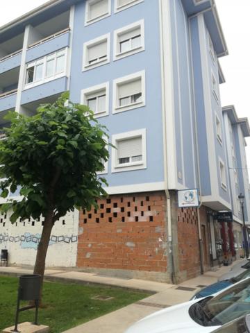 Local comercial en venta en Navia, Navia photo 0