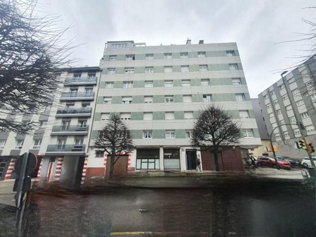 Local comercial en venta en Gijón, Gijon photo 0