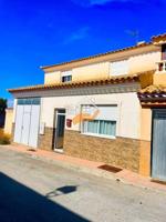 Adosada en venta en María, Maria photo 0