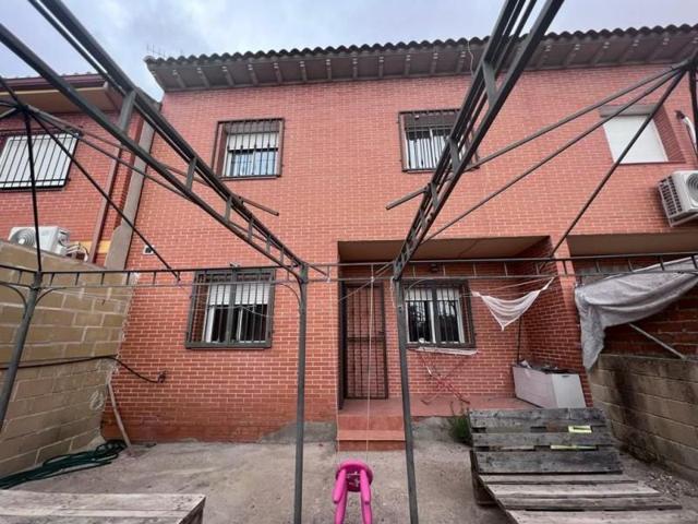 Chalet en venta en Carmena, Carmena photo 0