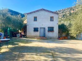 Casa con terreno en venta en Freginals photo 0