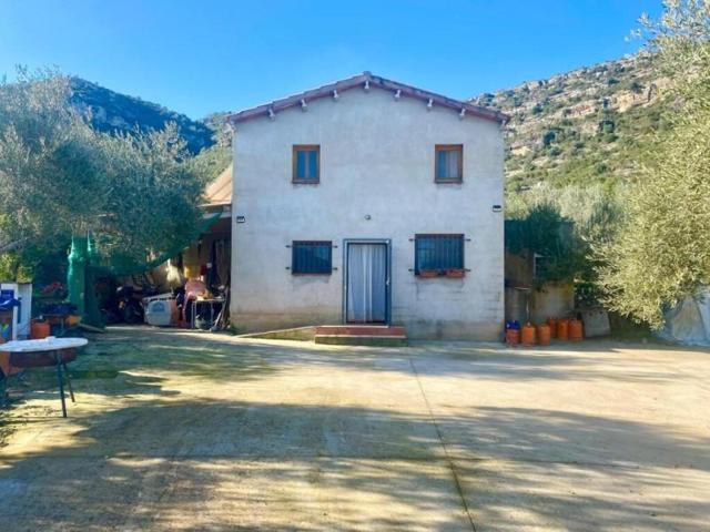 Casa con terreno en venta en Freginals photo 0