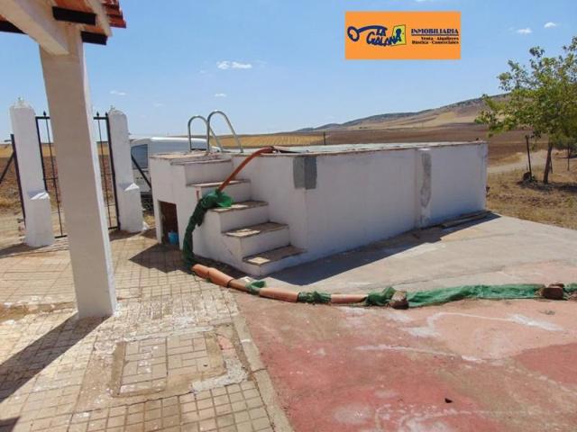 Casa con terreno en venta en Santa Cruz de Mudela, Santa Cruz De Mudela photo 0