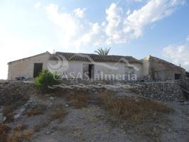 Casa con terreno en venta en Albox, Albox photo 0