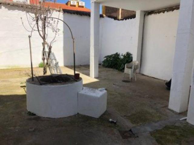 Casa en venta en Almendralejo, Centro - Ayuntamiento photo 0