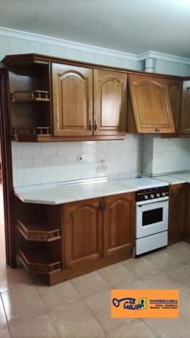 Casa en venta en Valdepeñas, Centro photo 0