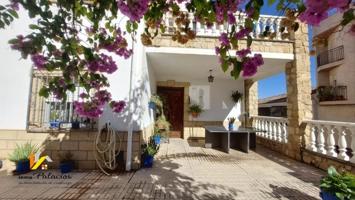 Piso en venta en Quesada, Pueblo - Proximo a colegios photo 0