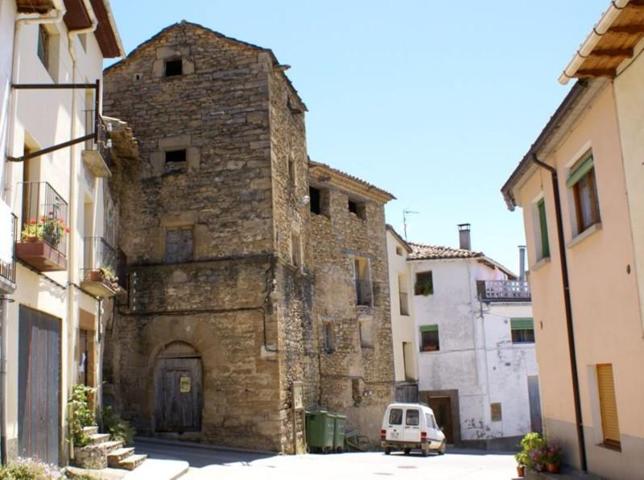 Casa en venta en Graus, Graus photo 0