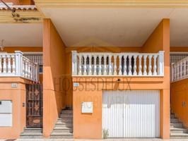 Chalet en venta en Granja de Rocamora photo 0