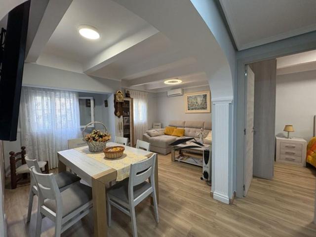 Piso en venta en Salamanca, Barrio - De La Vega photo 0