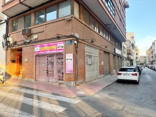 Local comercial en venta en Elda, Plaza Castelar - Mercado Central photo 0
