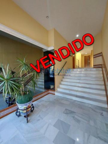 Piso en venta en Dos Hermanas, Reyes Catolicos photo 0