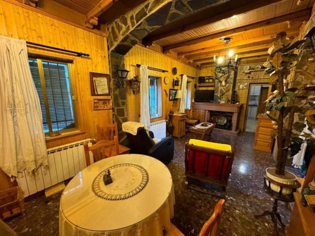 Casa en venta en Almuradiel, Venta de Cardenas photo 0