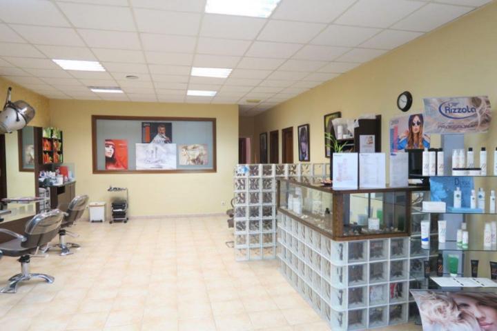 Local comercial en venta en Culleredo, Portazgo photo 0