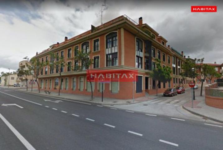 Local comercial en venta en Zamora, Las Vegas photo 0