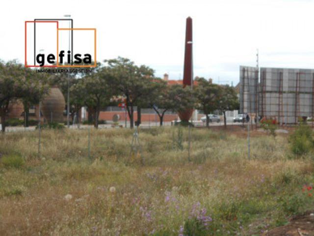 Terreno en venta en Valdepeñas, Nuevo Valdepenas photo 0