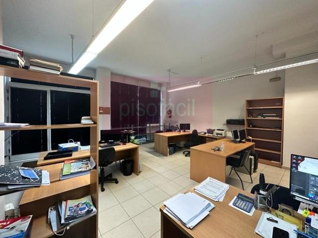 Local comercial en venta en Lugo photo 0